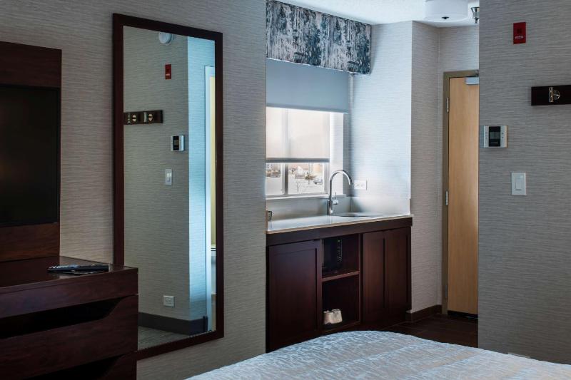King Studio Suite - Non-Smoking image 4
