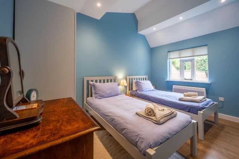 Myrtle Cottage - image 20