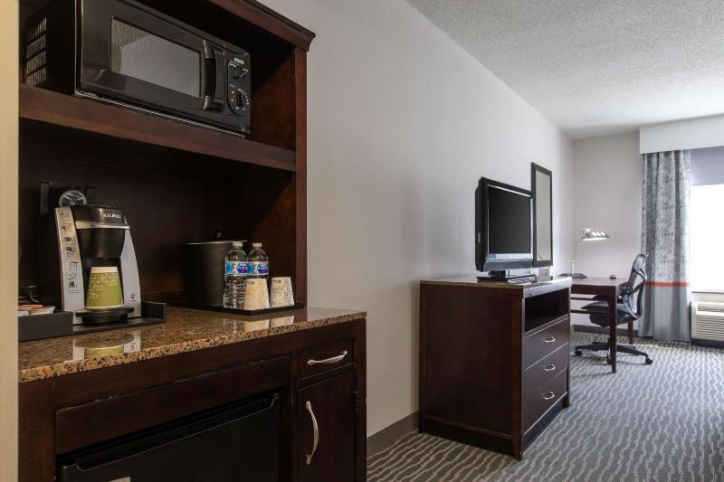 King Room image 3