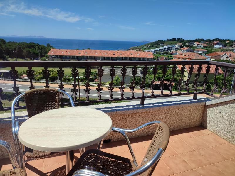 One-Bedroom Apartment (4 Adults) with Terrace image 2
