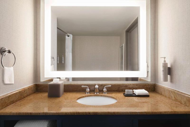 King Suite image 3