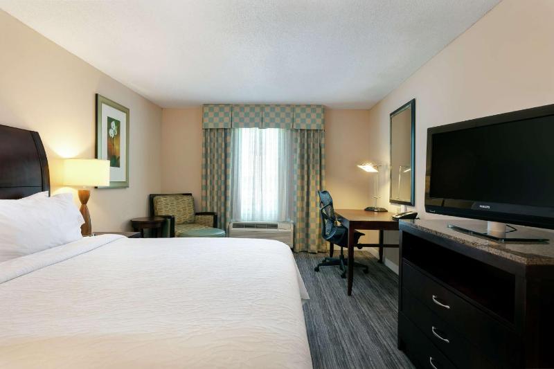 King Room image 4