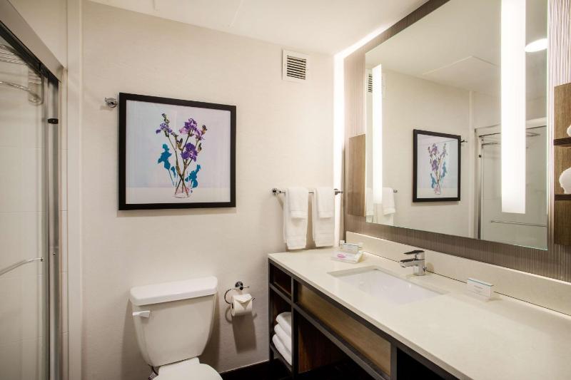 King Room image 2