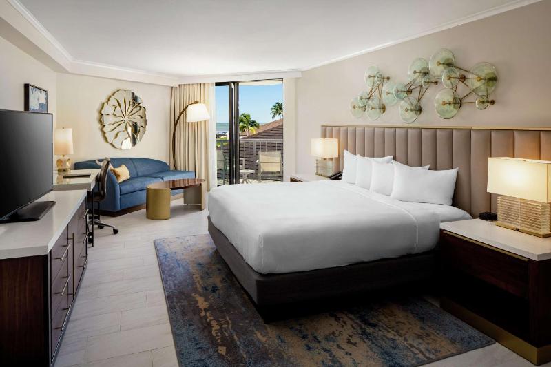 Hilton Marco Island Beach Resort and Spa - image 17