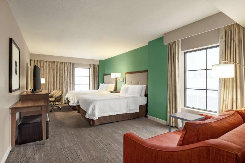 Double Room image 4