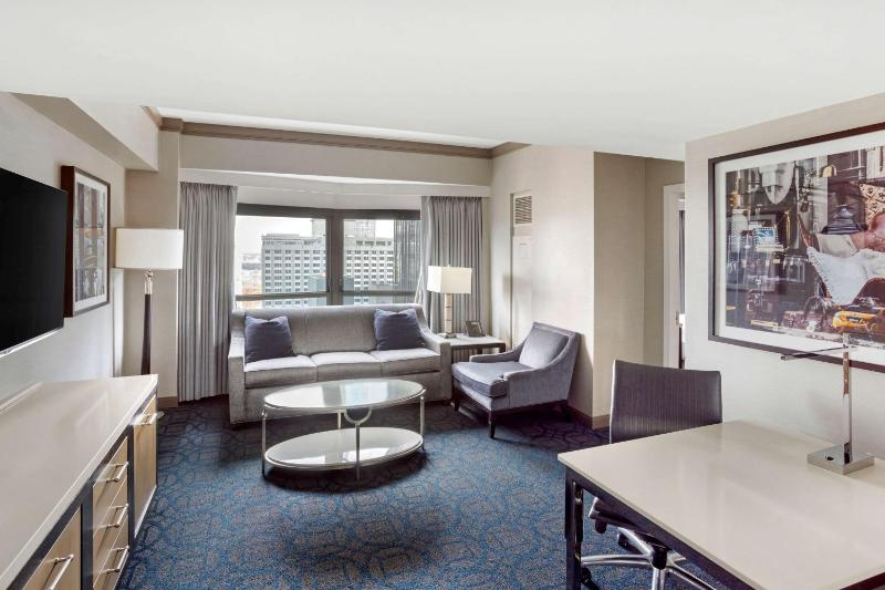Two-Bedroom Suite image 3