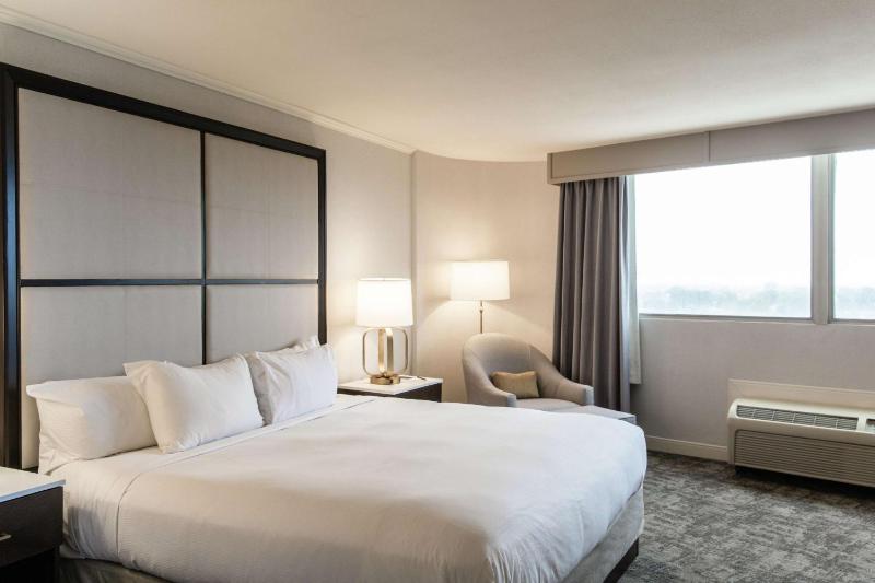 King Room image 4
