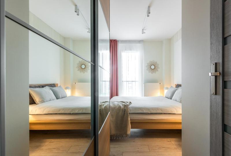 apartamenty-wroc Atal Towers - image 14