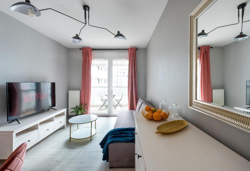 apartamenty-wroc Atal Towers - image 5