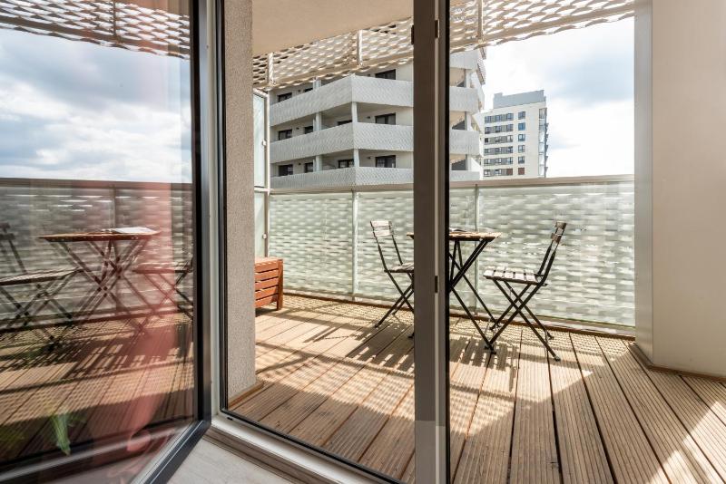 apartamenty-wroc Atal Towers - image 9