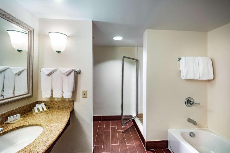 King Room image 2