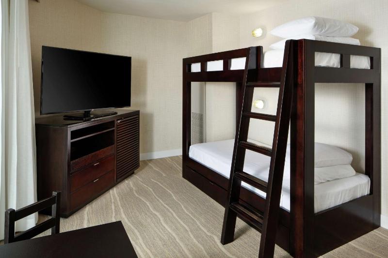 King Family Suite image 3
