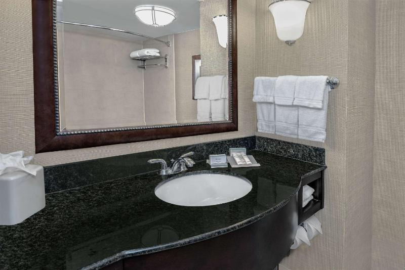 King Room image 3