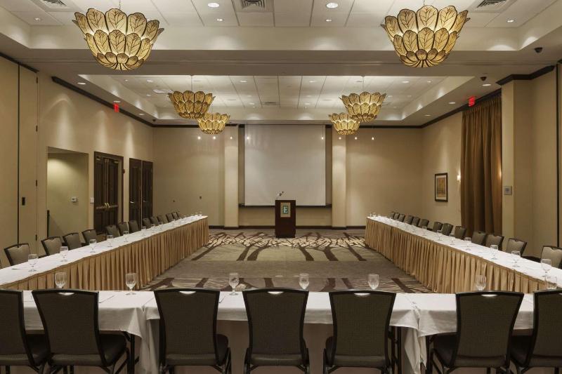 Embassy Suites By Hilton Savannah Airport - image 29