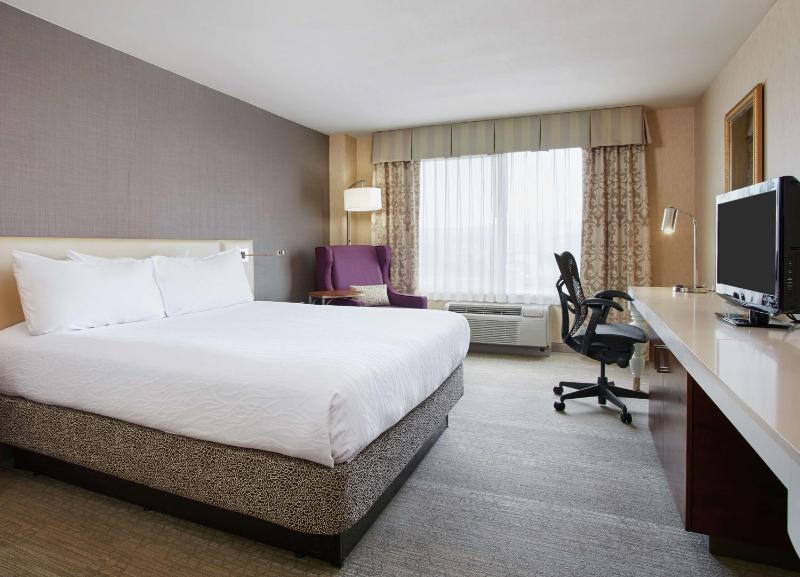 King Room image 3