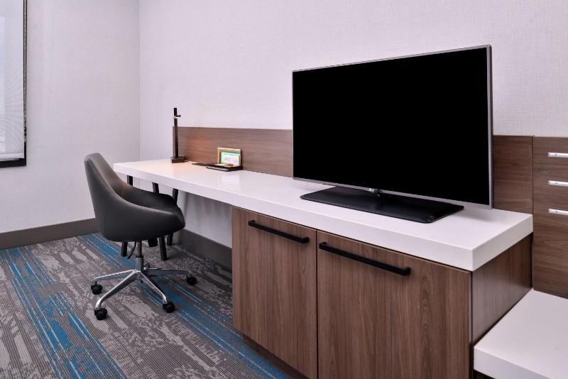 King Room image 4