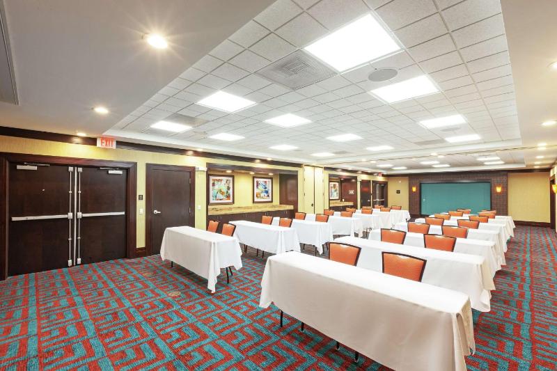 Hampton Inn & Suites Houston North IAH - image 34