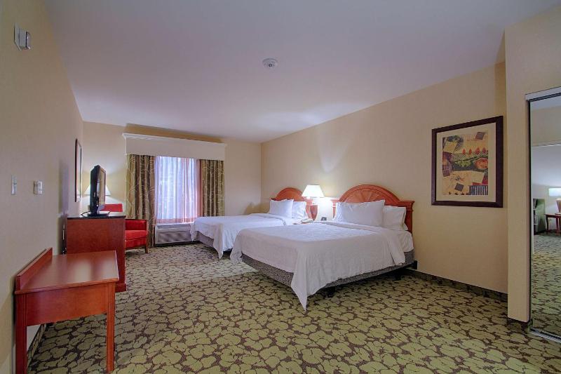 Queen Room with Two Queen Beds - Hearing Access