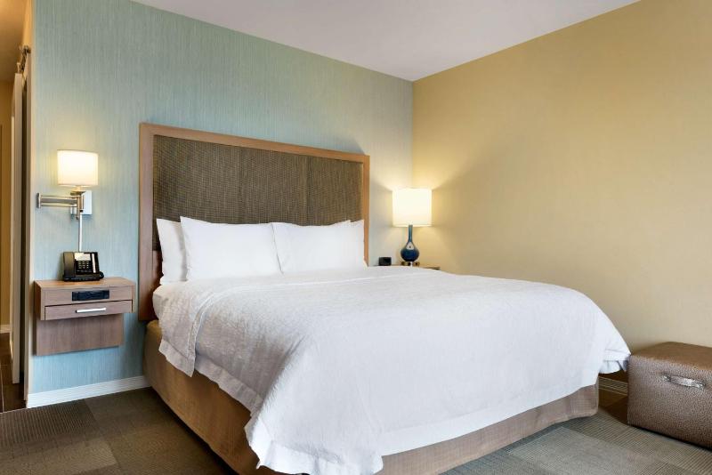 King Room - Non-Smoking image 1