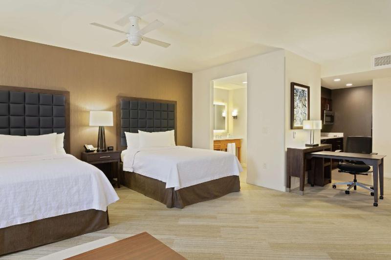Queen Studio Suite with Two Queen Beds - Non-Smoking image 1