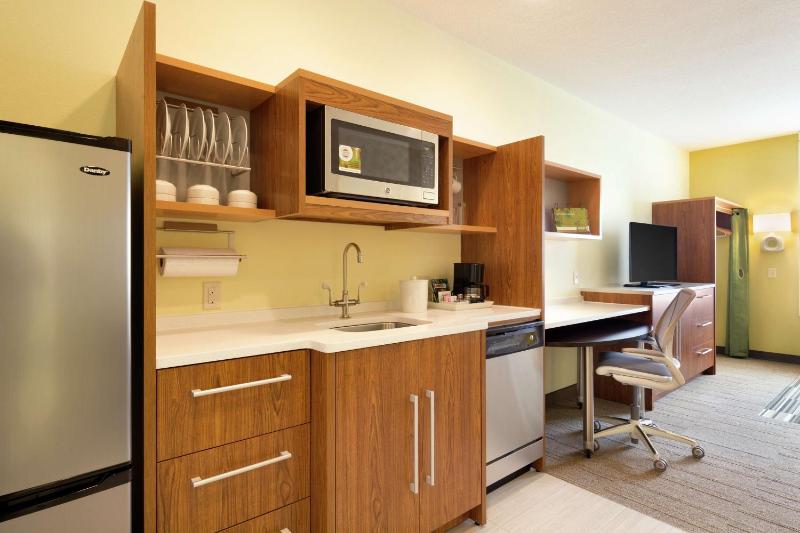 King Studio Suite - Non-Smoking image 3