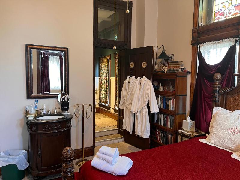 Mansion on The Mile B&B - image 19