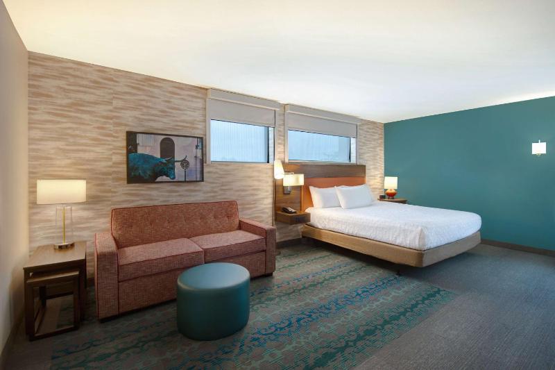 King Studio Suite - Mobility Access/Non-Smoking image 4