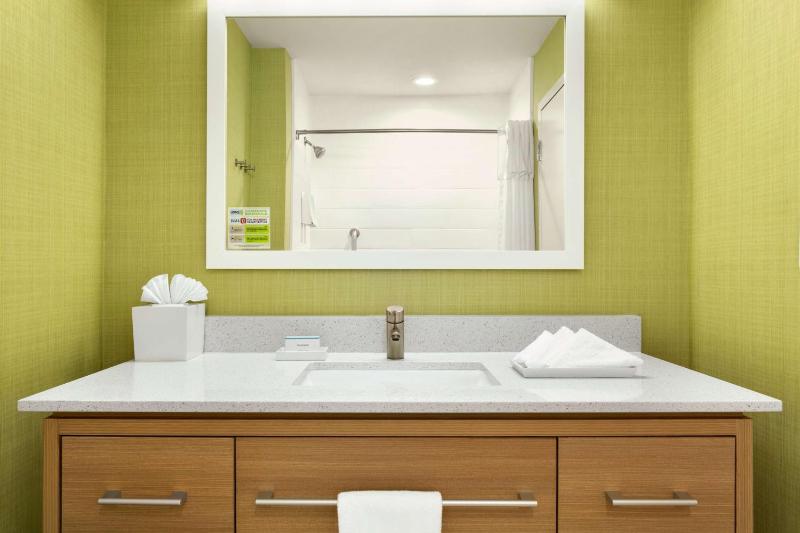 King Studio Suite - Non-Smoking image 2