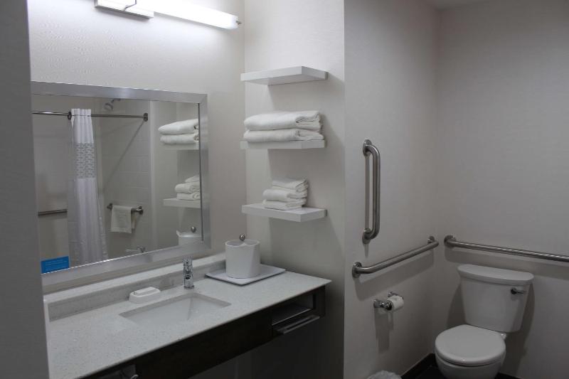 King Room - Non-Smoking image 3