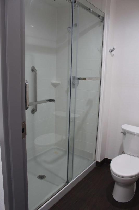 King Room - Non-Smoking image 2