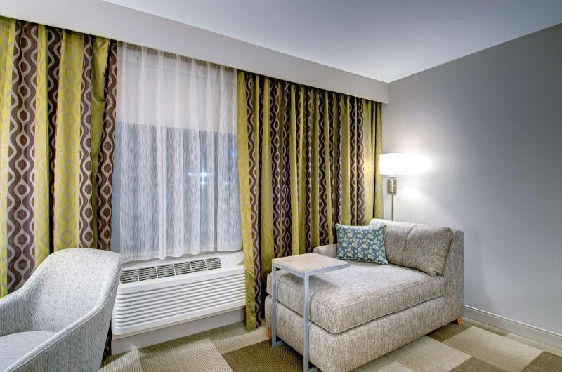 Executive King Room - Non-Smoking image 3