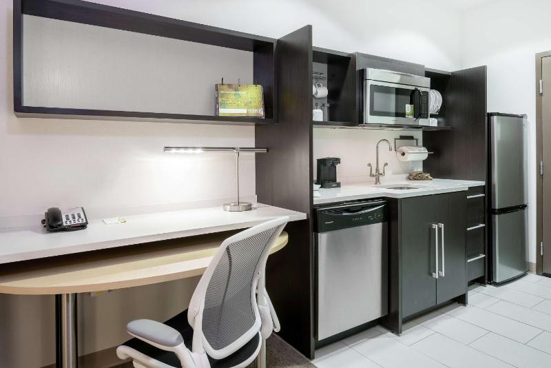 King Studio Suite - Non-Smoking image 1