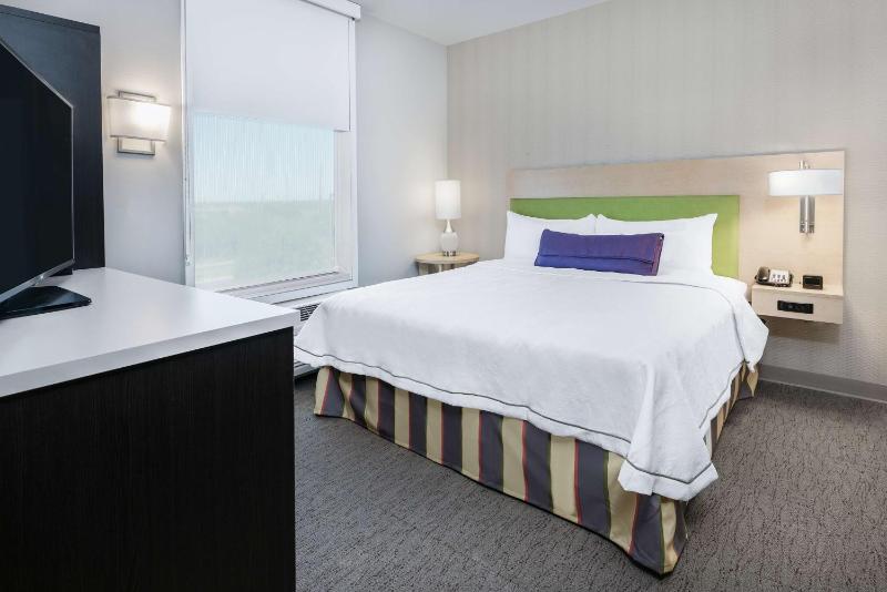 One-Bedroom King Suite - Non-Smoking image 3