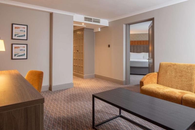 DoubleTree by Hilton Southampton - image 3