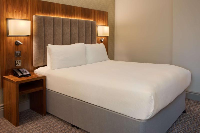 DoubleTree by Hilton Southampton - image 19