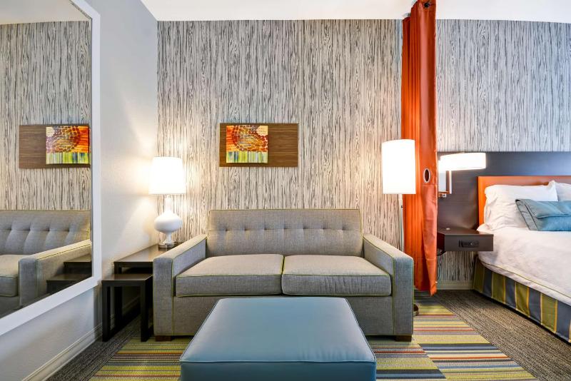 Studio Suite with Two Queen Beds - Hearing Access/Non-Smoking image 4