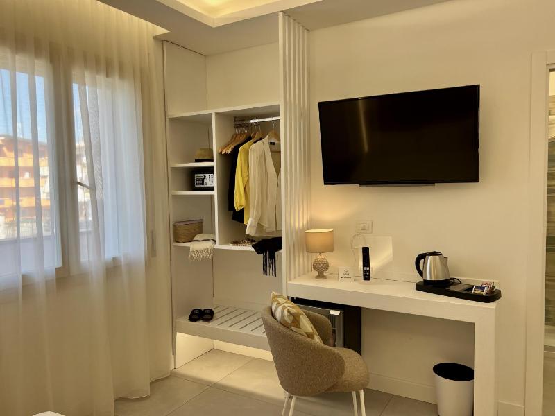 Kairos Tropea luxury rooms & pool - image 34