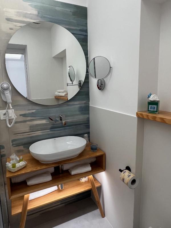 Kairos Tropea luxury rooms & pool - image 9