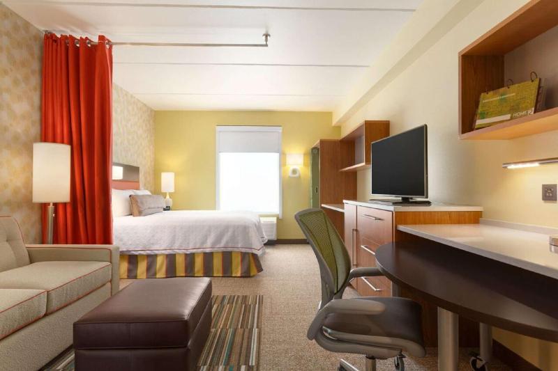 King Studio Suite - Non-Smoking image 3