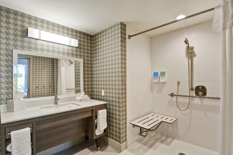 King Studio Suite - Hearing Access/Non-Smoking image 3