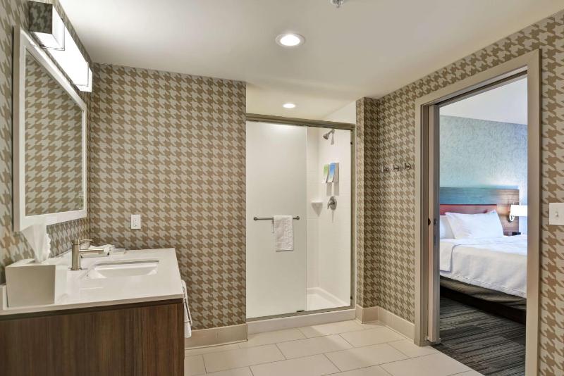 King Studio Suite - Non-Smoking image 3