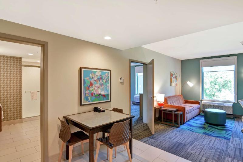One-Bedroom King Suite - Non-Smoking image 1
