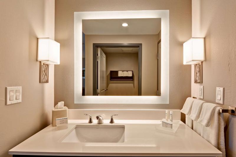 King Studio Suite - Non-Smoking image 2