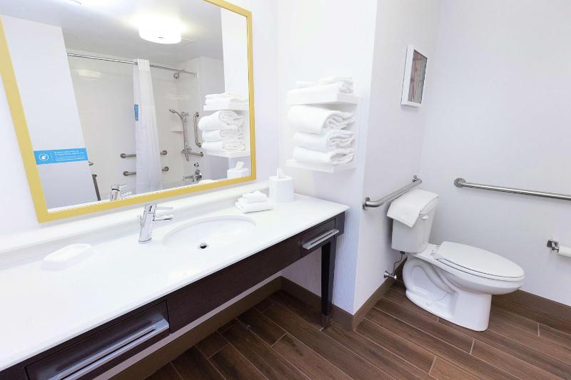 King Room - Mobility Access/Non-Smoking image 4
