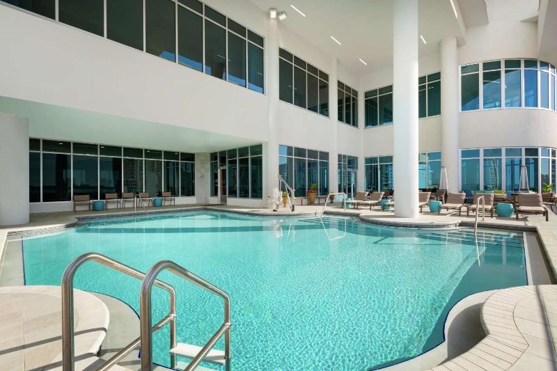 Embassy Suites By Hilton Sarasota - image 13