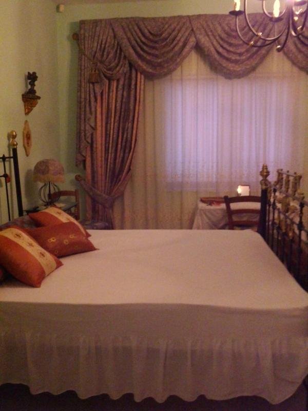 Deluxe Double Room with Shower image 2
