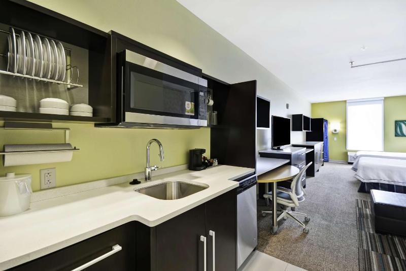 King Studio Suite - Non-Smoking image 4