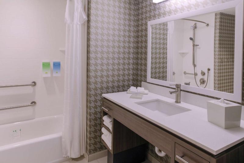 Home2 Suites by Hilton Louisville Airport/Expo Center - image 13