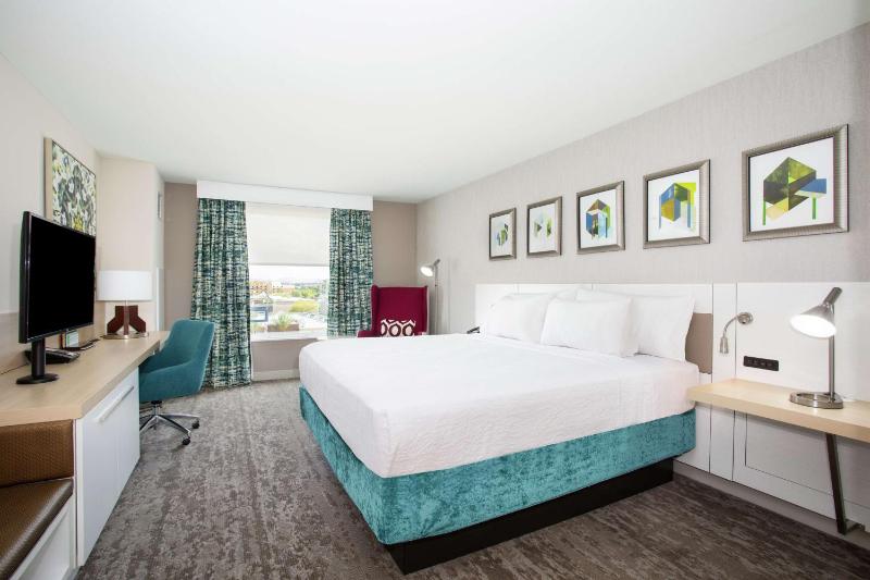 King Room image 4