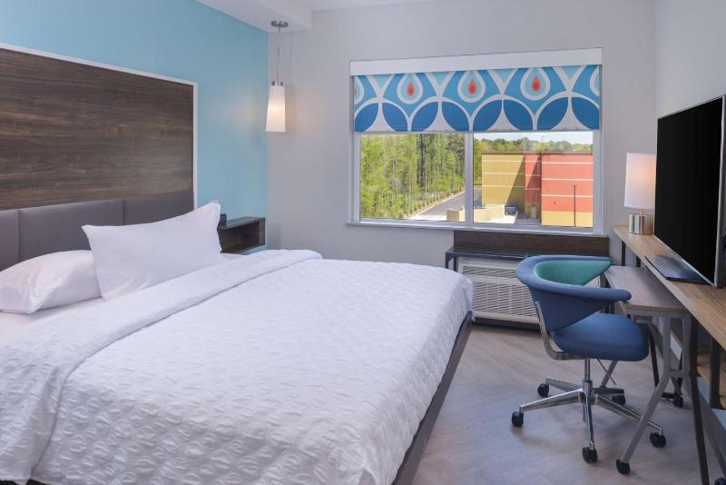 King Room image 4
